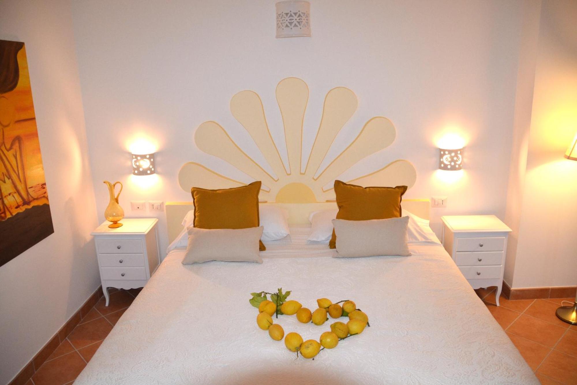 Villa Santa Chiara Positano Suites Zewnętrze zdjęcie