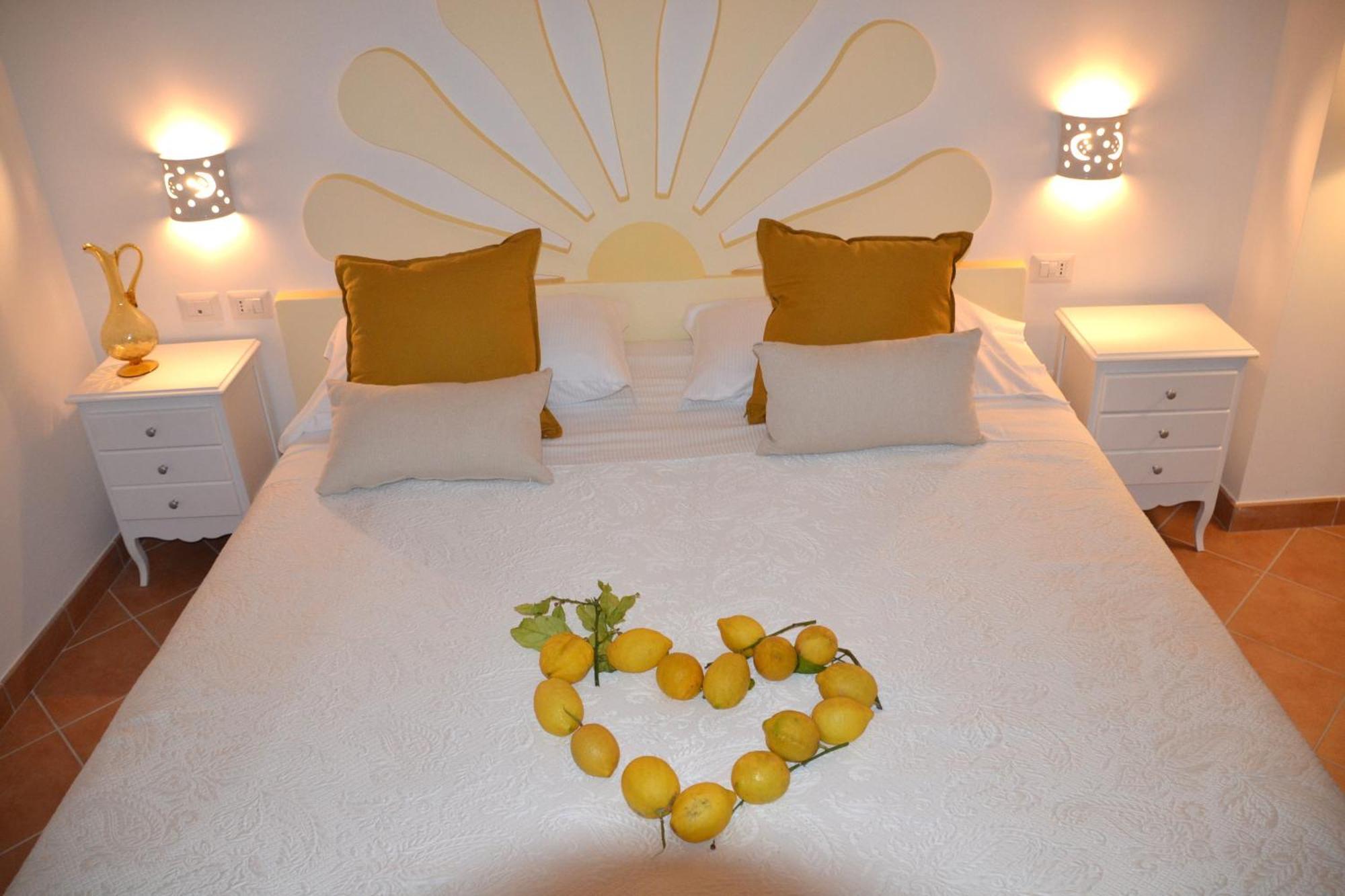 Villa Santa Chiara Positano Suites Zewnętrze zdjęcie